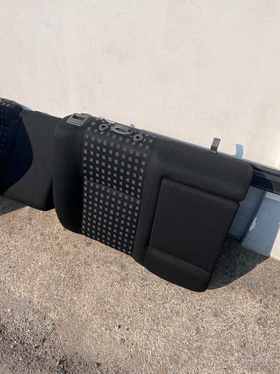 Golf 4 kompletní sedačky - 2