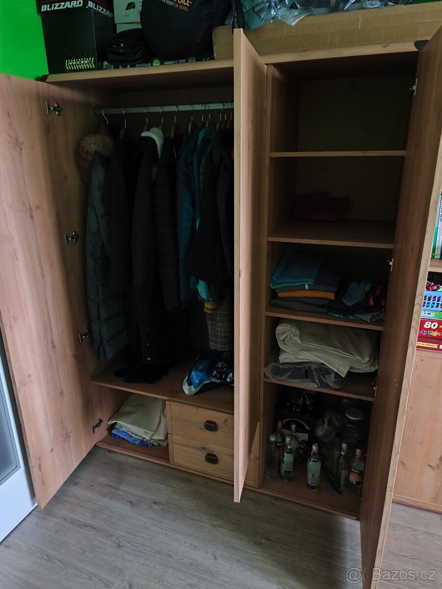 Prodám nábytek - 2