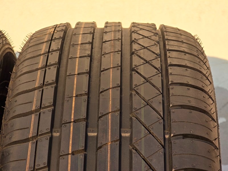 Letní Goodyear 225/55/17 - 2