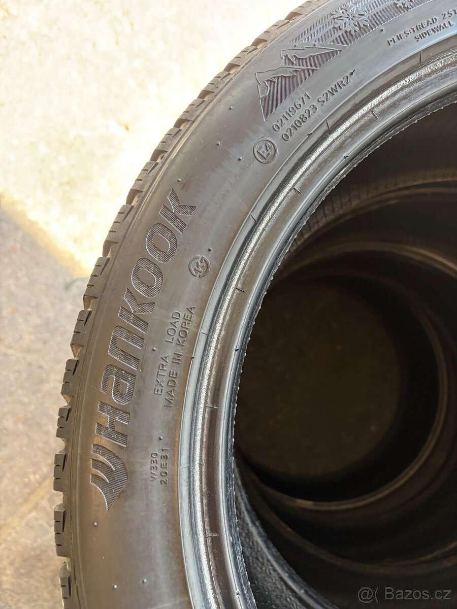 Hankook 235/45 R18 - 2