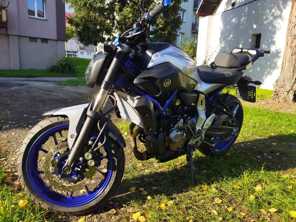 Yamaha MT-07 Race Blue series - 2