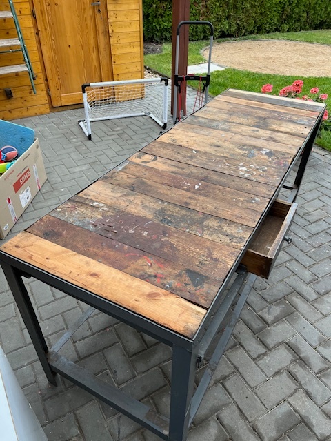 DÍLENSKÝ STŮL-PONK - 2