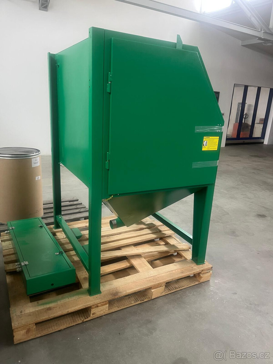 Tryskací pískovací kabina - skříň - 2