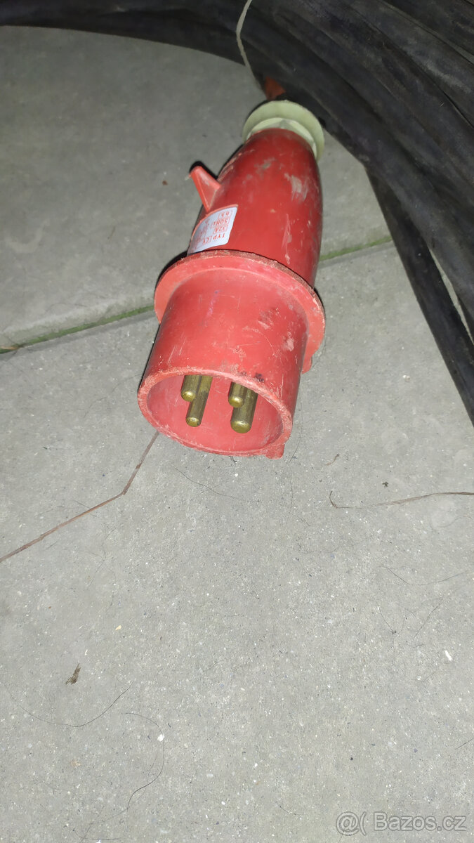 Prodlužovací kabel 4 x 380 V , délka - 56 metrů - 2