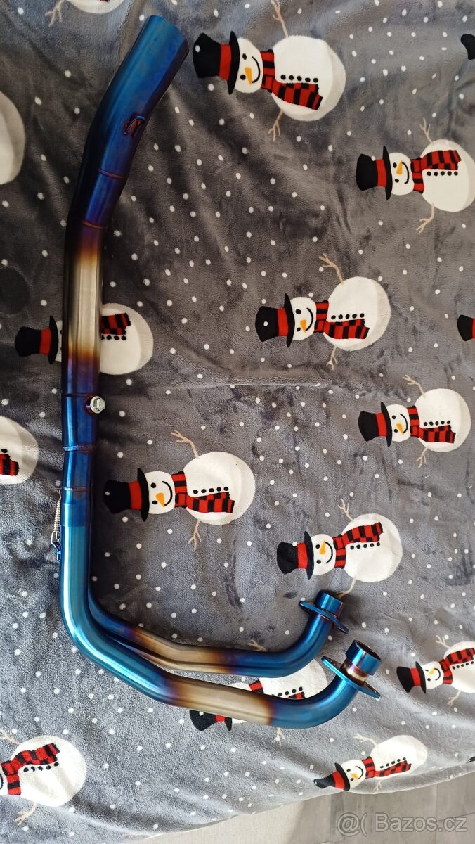 Nerezový výfuk na mt-03 plus fake koncovka akrapovič - 2