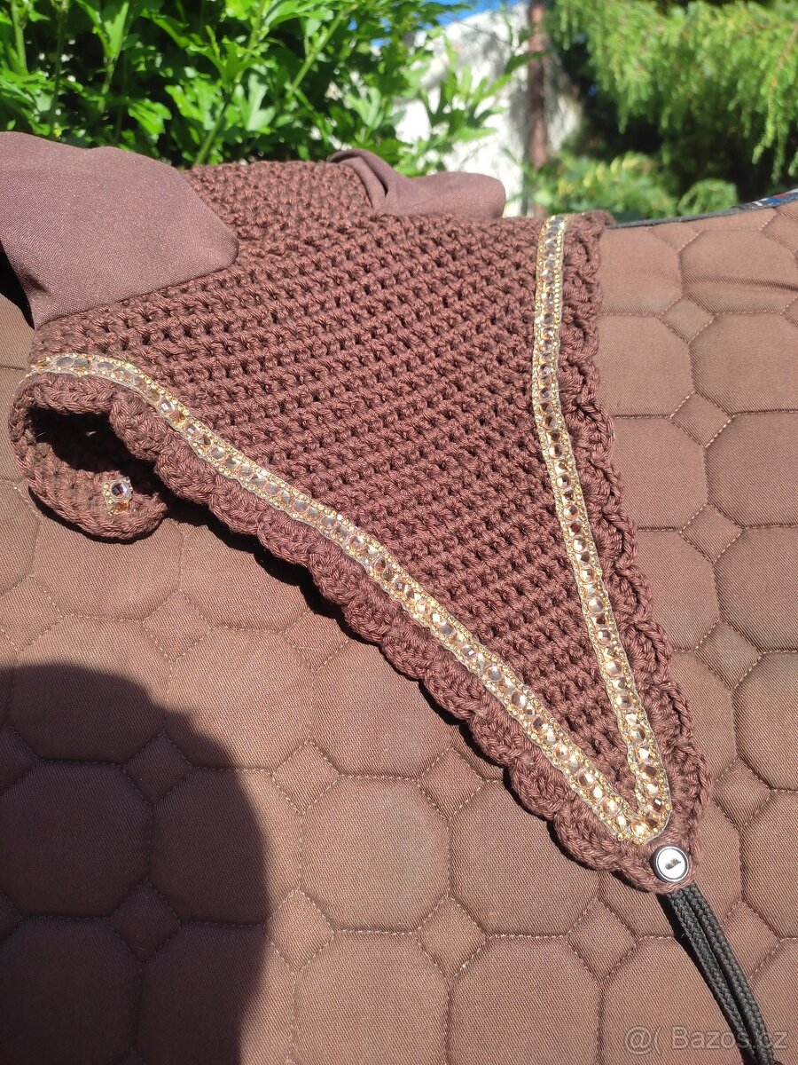 Hnědá skoková sada equiline. Dečka a čabraka - 2