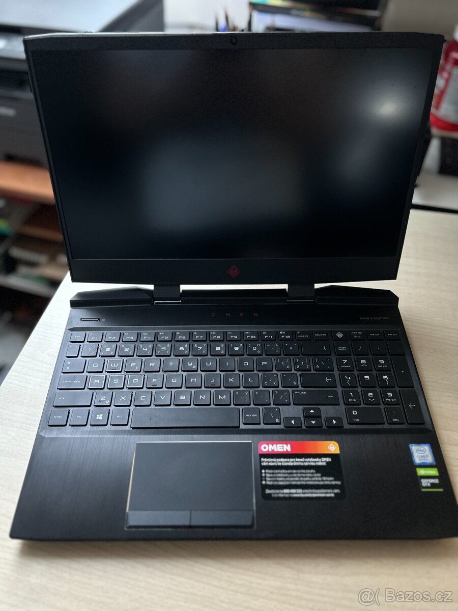 Herní notebook Lenovo Legion Y520-15IKB - 2