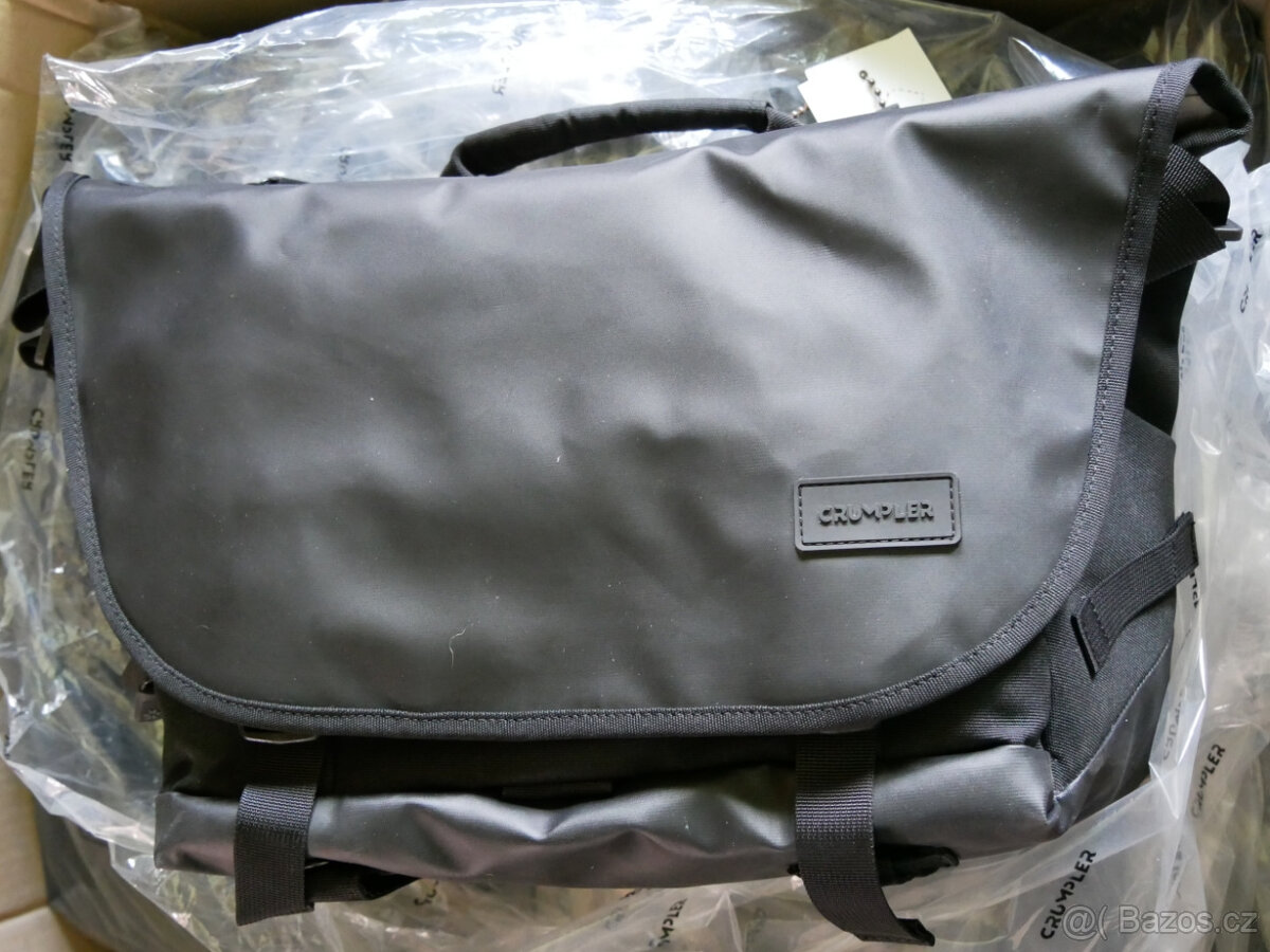 brašna Crumpler Creator's Chronicler Sling 8000 black, nová - 2