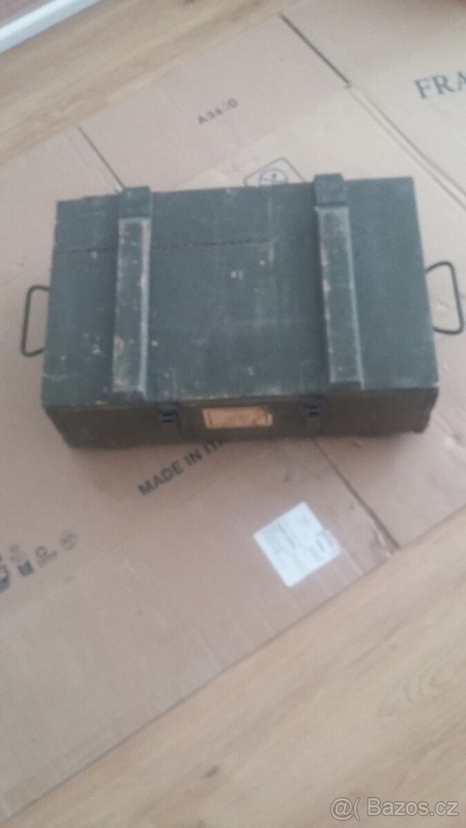 prodám dřevěnou bednu od střeliva - 2