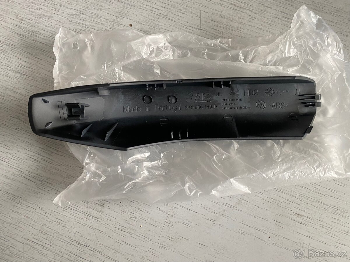 Krytka hagusy VW caddy 2K5860149D - 2