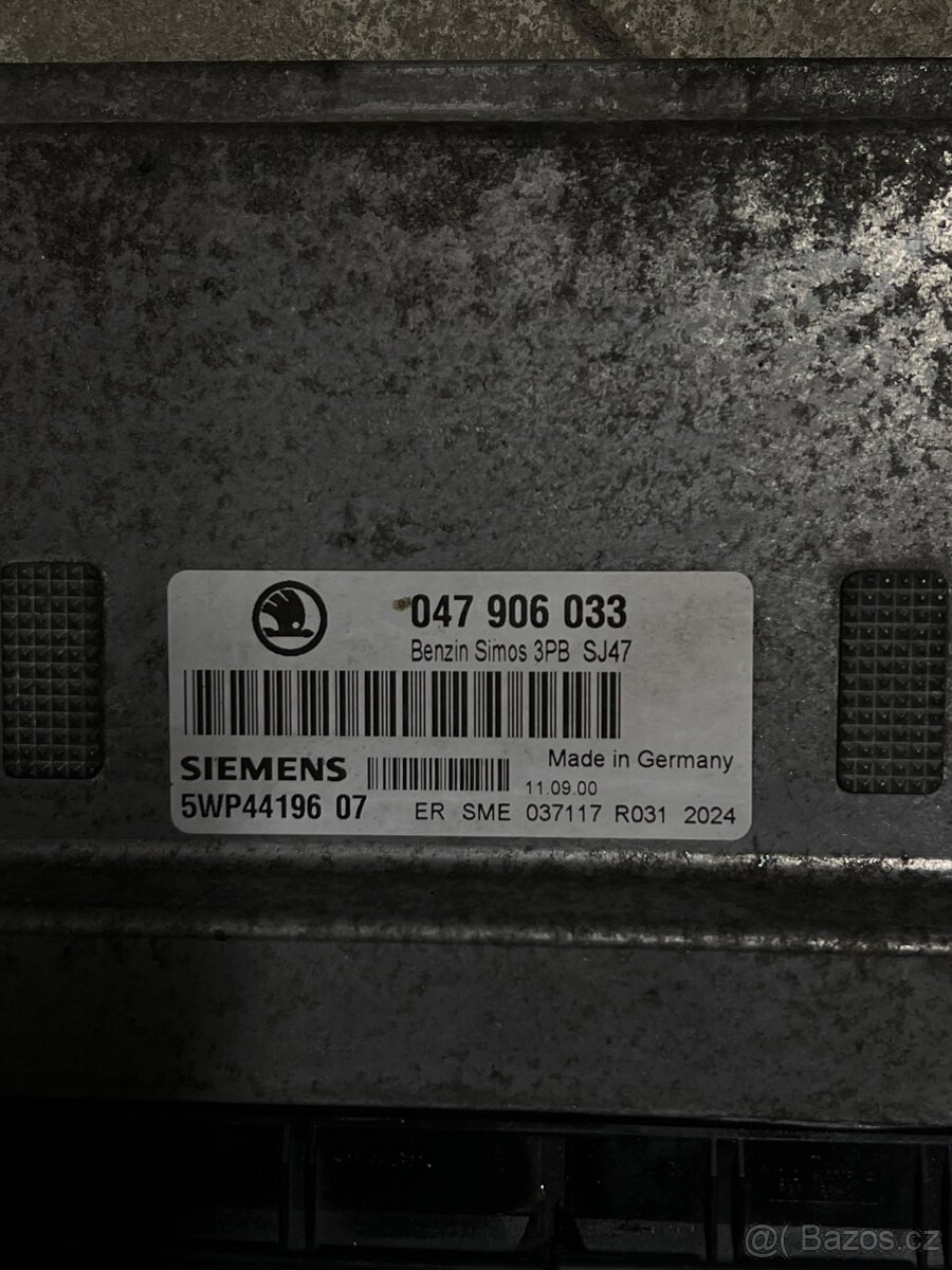 Řídicí jednotka motoru 047 906 033 - 2