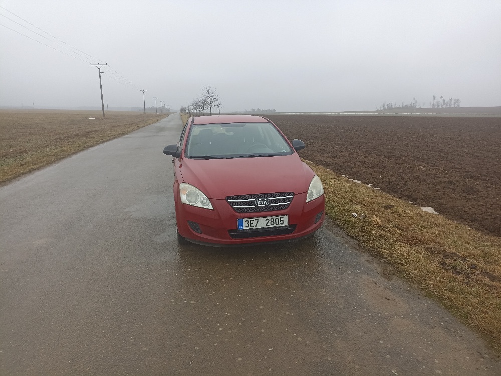 Prodej os. automobilu Kia Ceed - 2