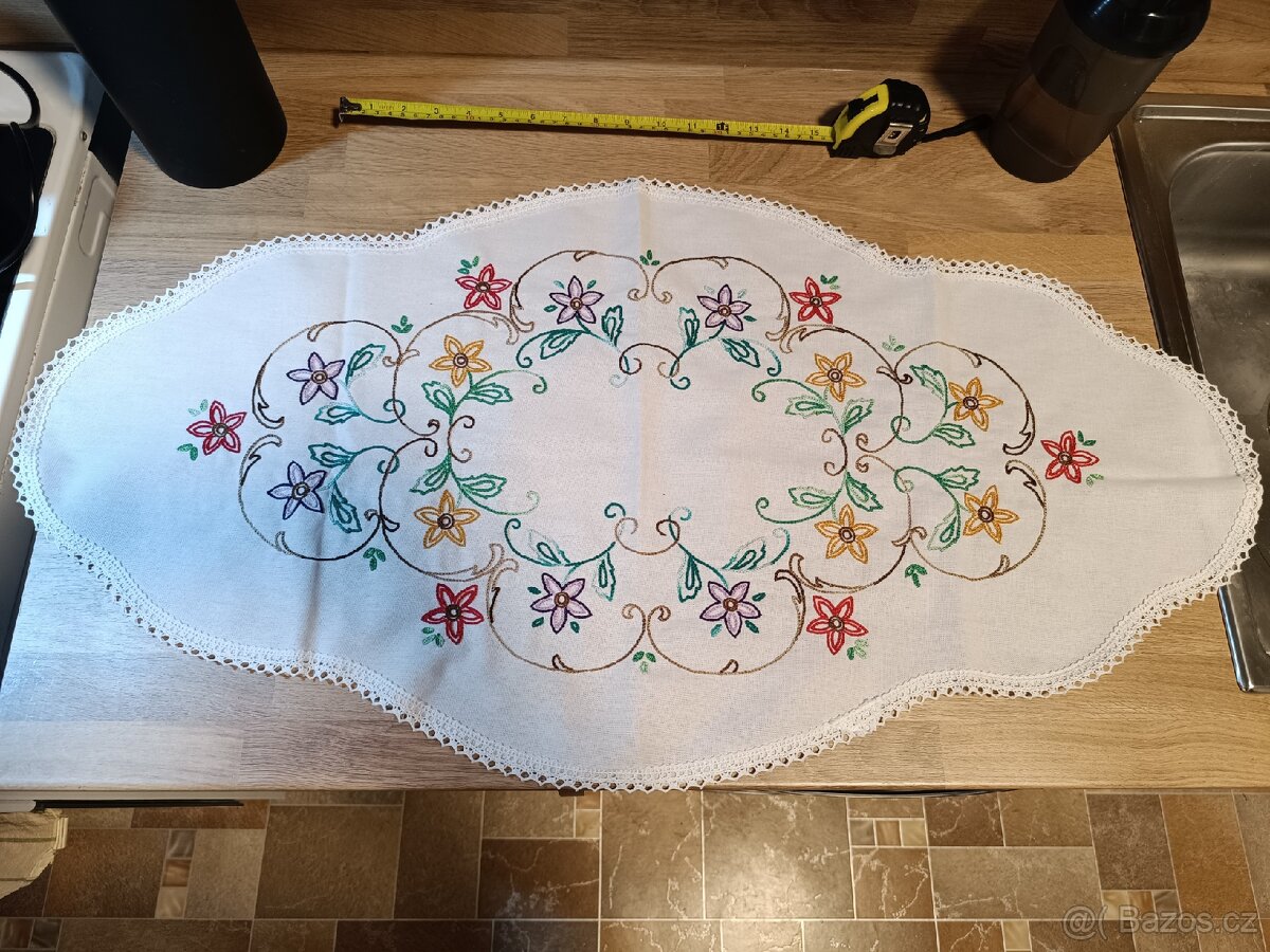 Prodej různých ubrusů - 2