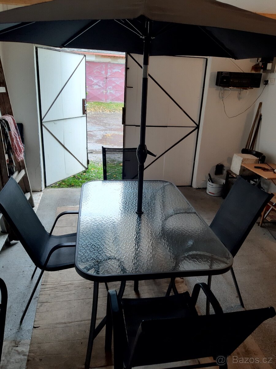 Zahradní stůl a židle - 2