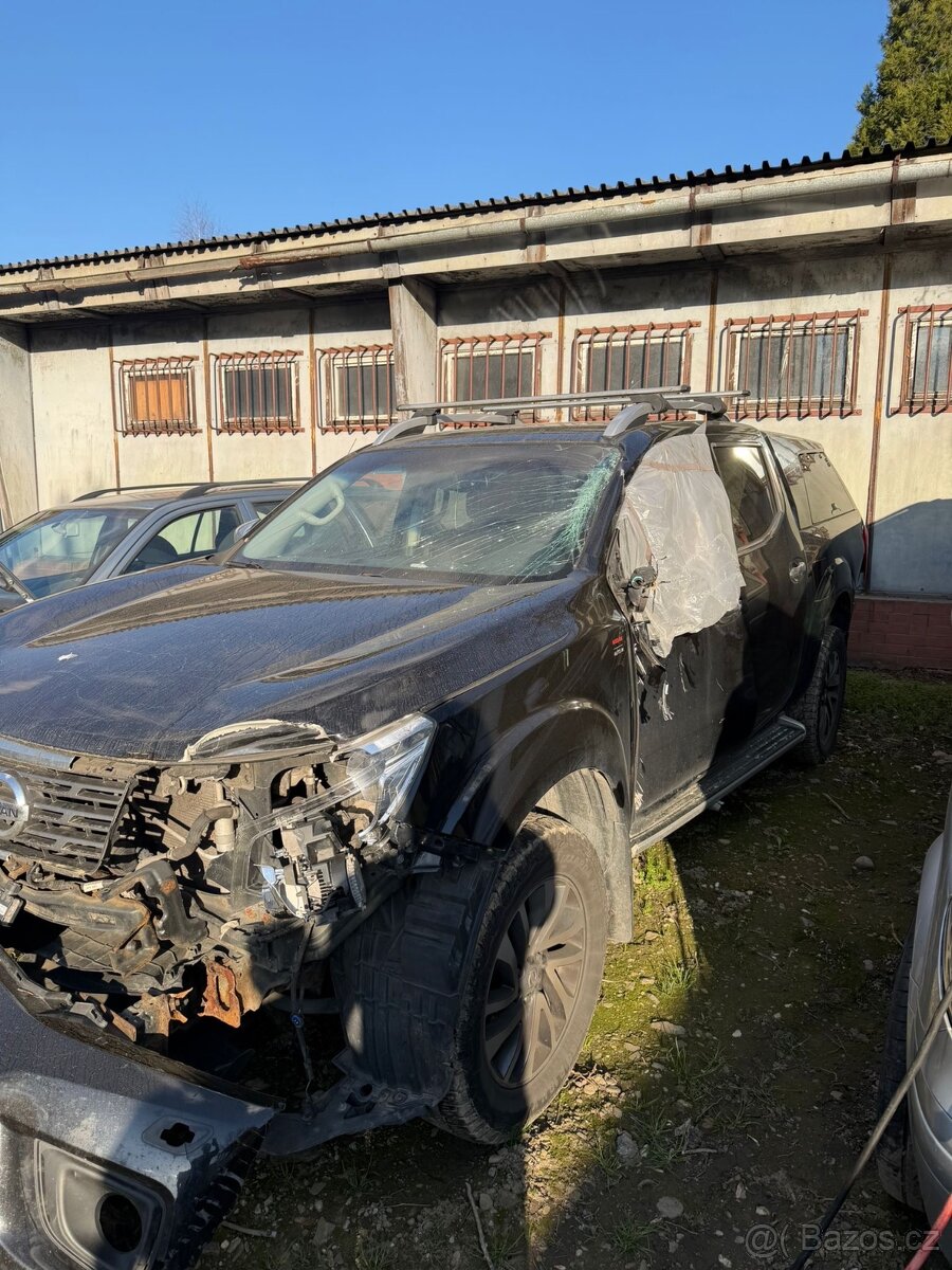 Nissan Navara - 2