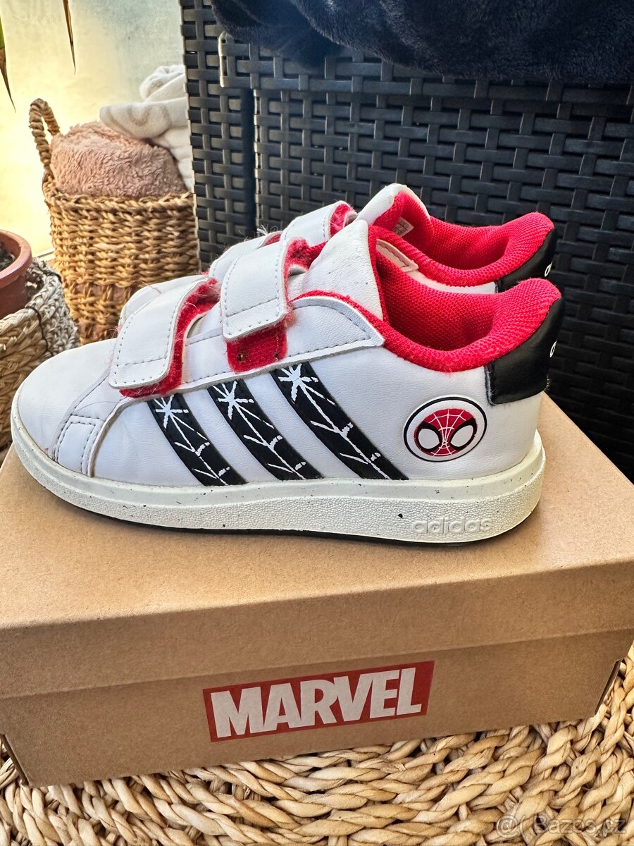 Dětské tenisky Adidas z kolekce Marvel Spiderman - 2