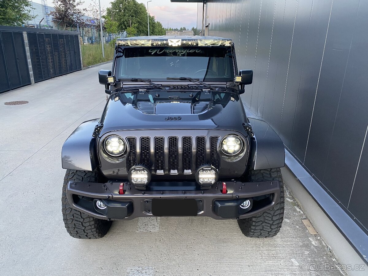 Jeep Wrangler 75th Anniversary Edition - 2