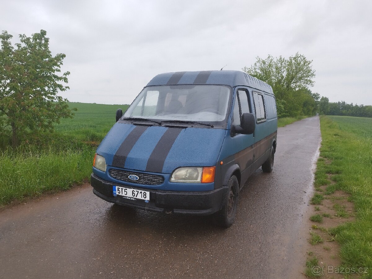 Ford Transit 2,5TD 74kw - 2