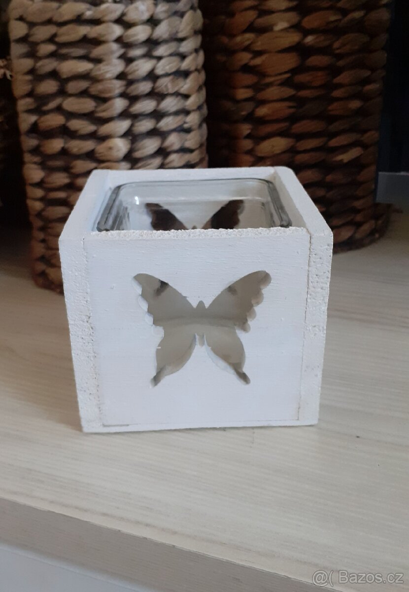 Dřevěný svícen Butterfly - 2