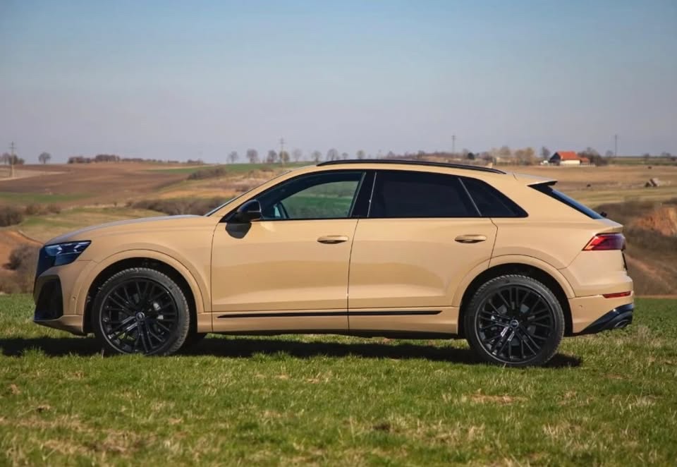 Audi Q8 50 TDI quattro - 2