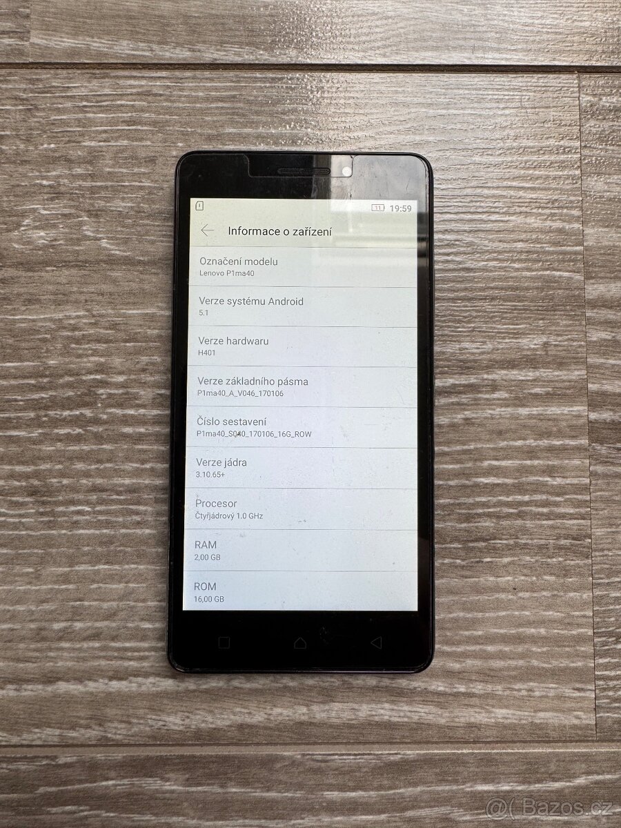 Lenovo Vibe P1m - 2