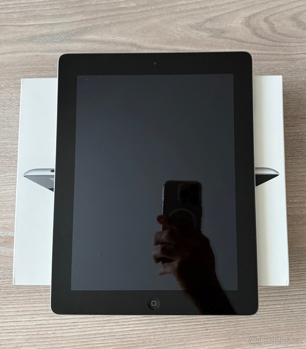 Apple iPad WiFi - 2