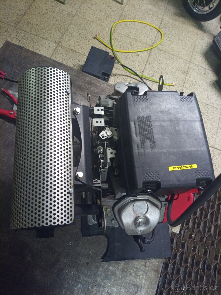 Stabylovy motor Honda 620 prodám - 2