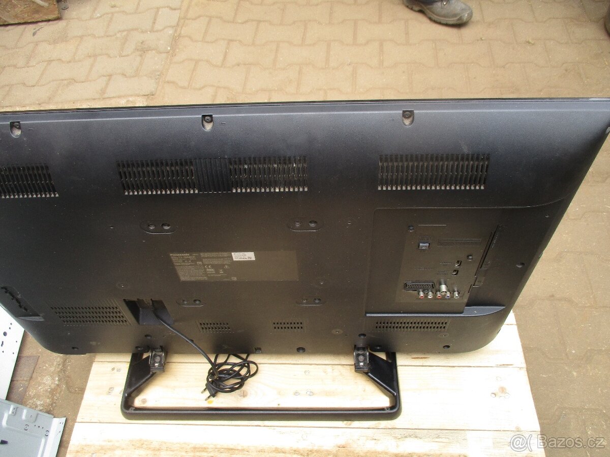 Panasonic LED TV - 2