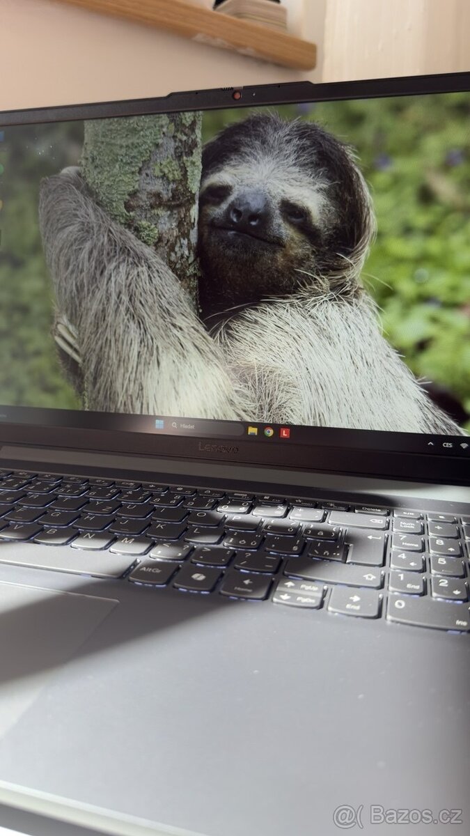 Prodám herní notebook Lenovo LOQ 15IAX9E - 2