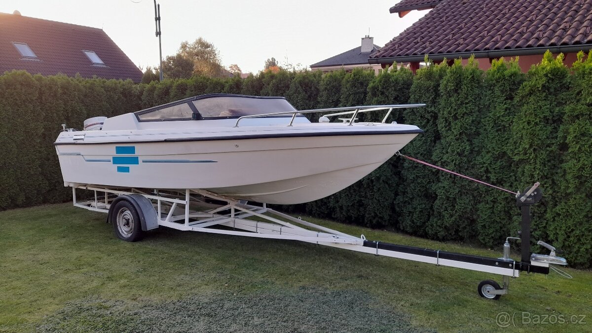 Rychlostní loď Acquaviva Pergis Sport + motor Johnson + vlek - 2