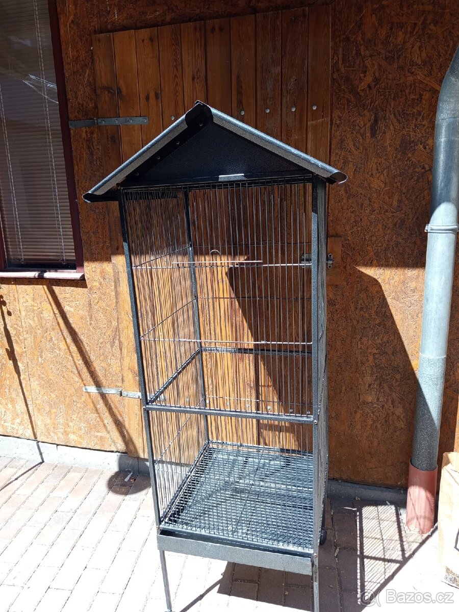 Klec pro papoušky - 2