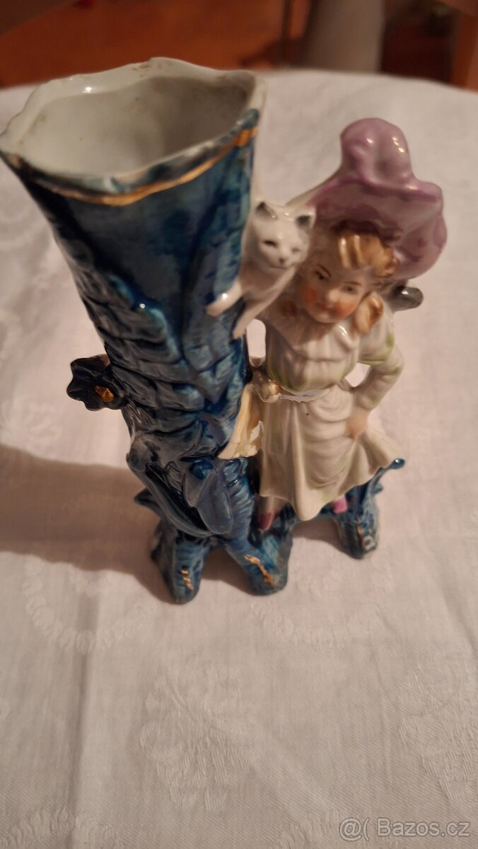 Porcelánová vázička - 2