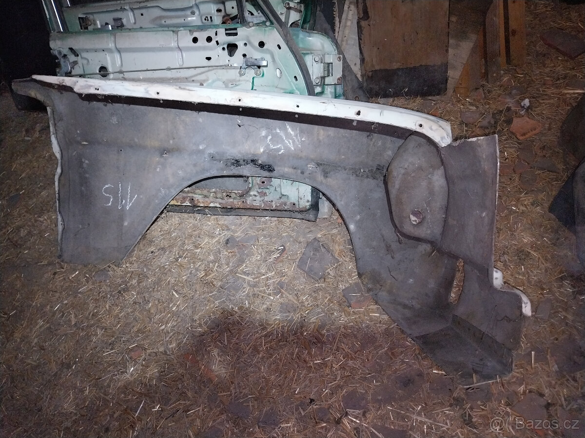 Blatniky na Mercedes W115 - 2
