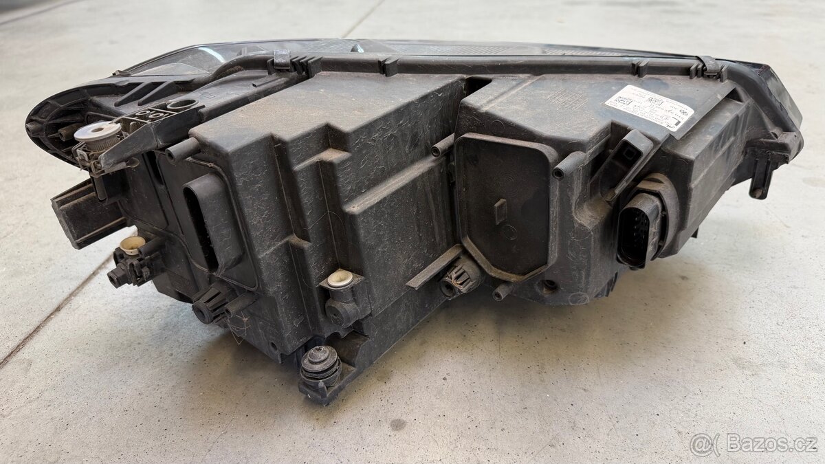 Světlo vw Touran - 2