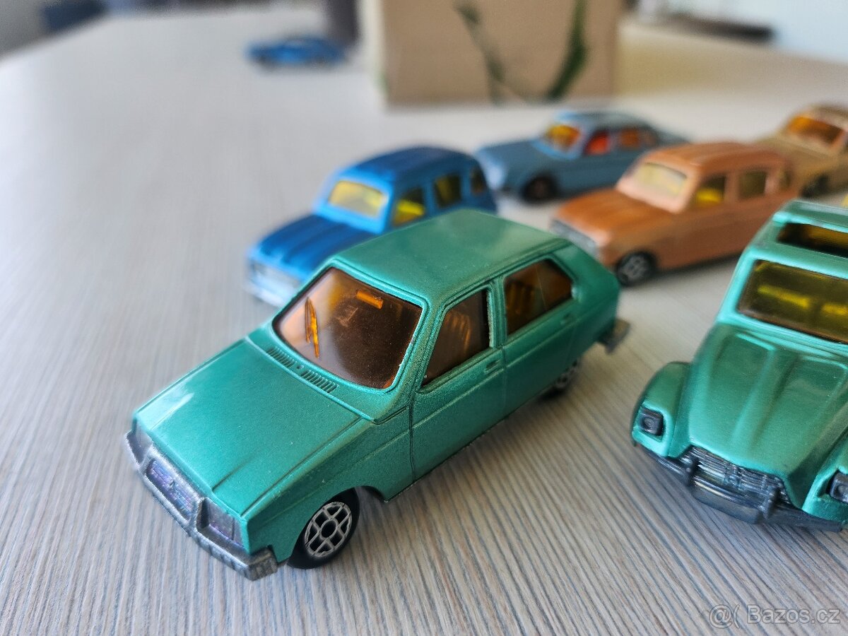 Norev sbírka modelu. - 2