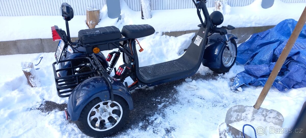 Tříkolka elektroskútr Hecht Cocis Max blue - 2