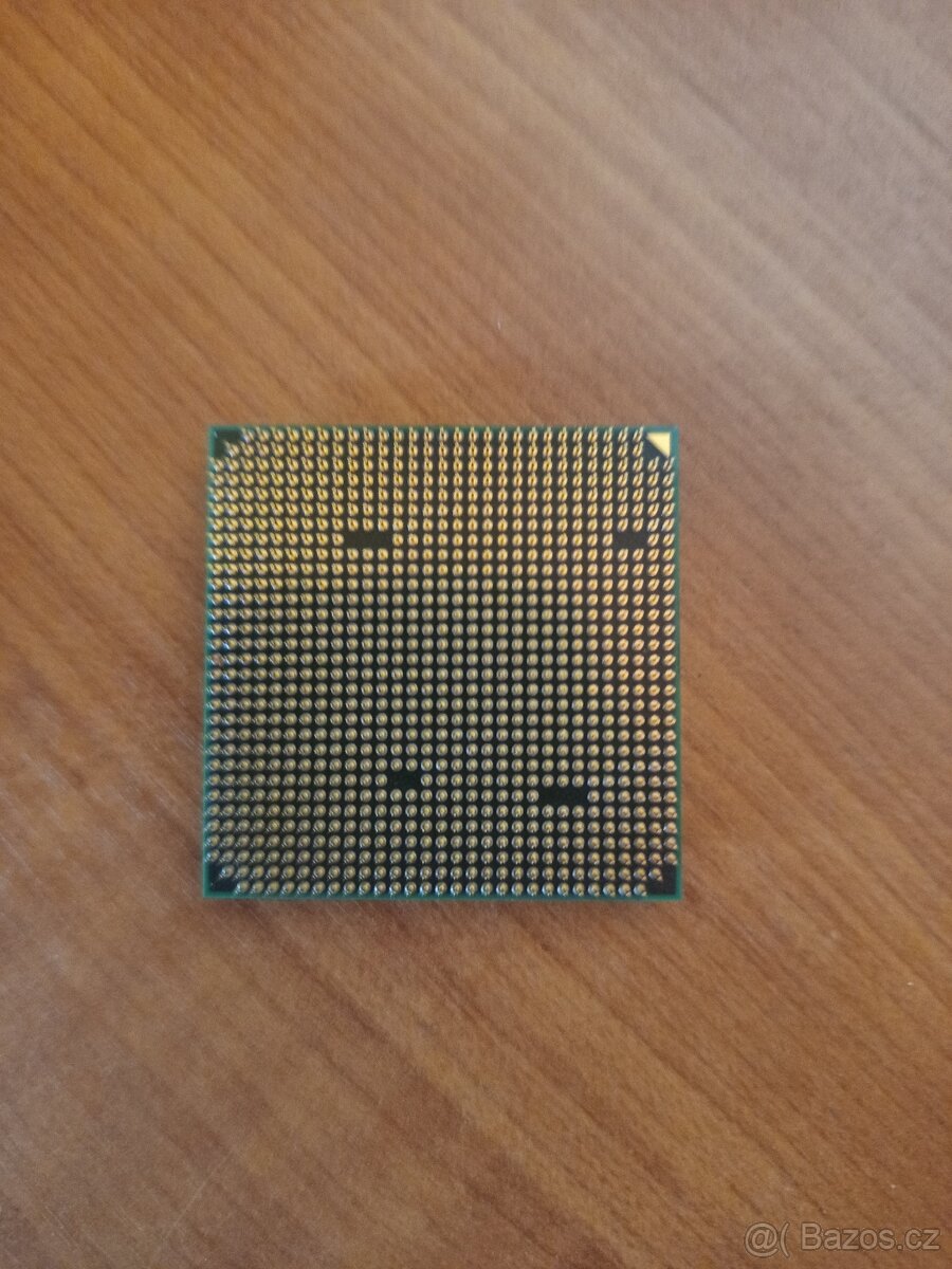 AMD Phenom II X3 720 - 2