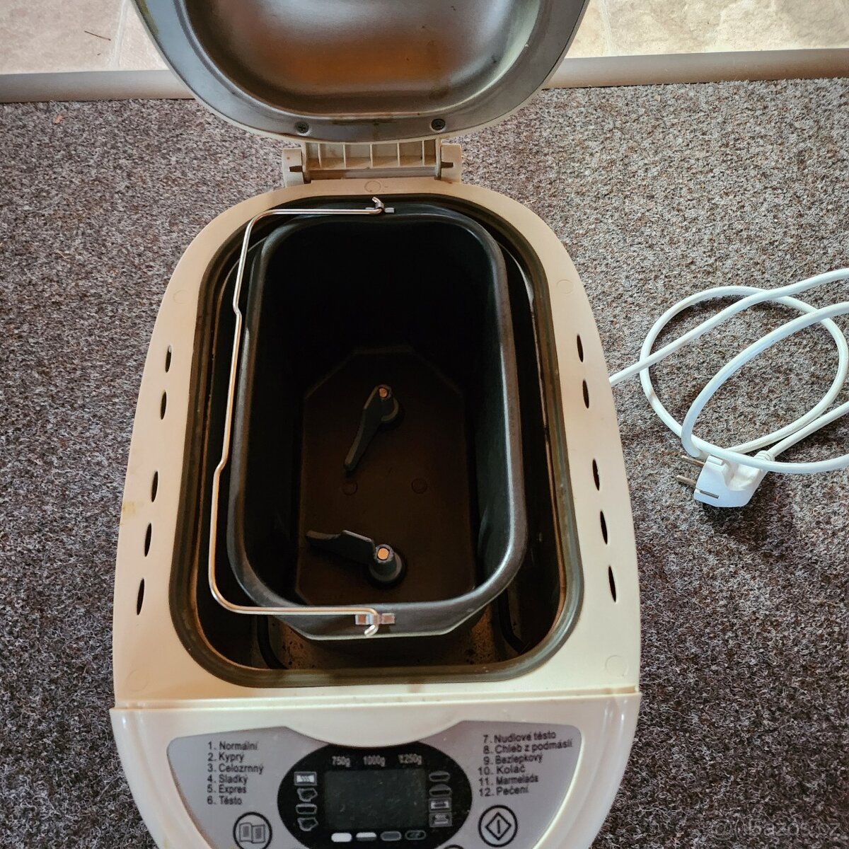 domácí pekárna - 2