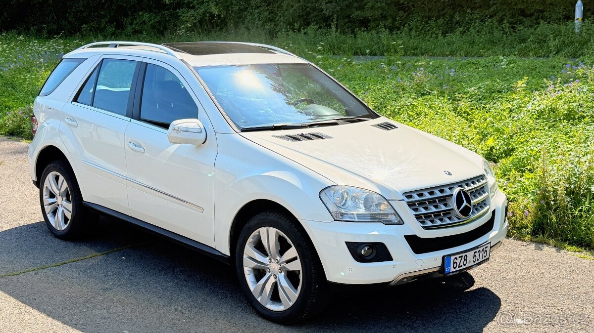 Mercedes Benz ML350 3.0 - 2