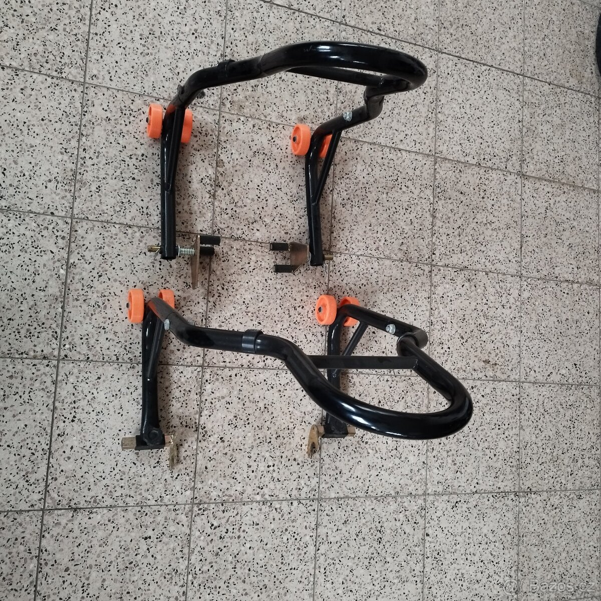 Motocyklové stojany - 2