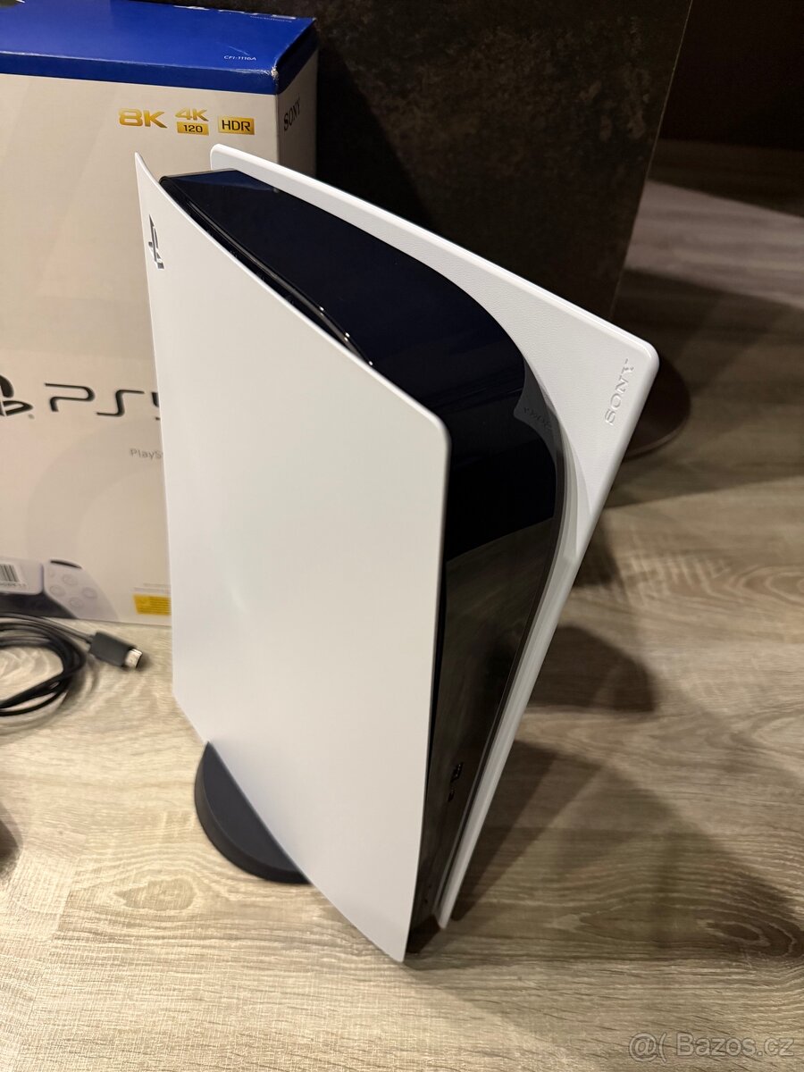 PlayStation 5 - mechanika / 2 ovladače - 2