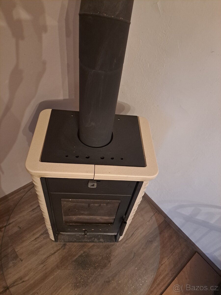Kachlová krbová kamna s příslušenstvím - 2