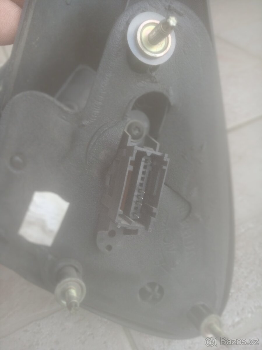 Levé zrcátko Renault Megane - 2