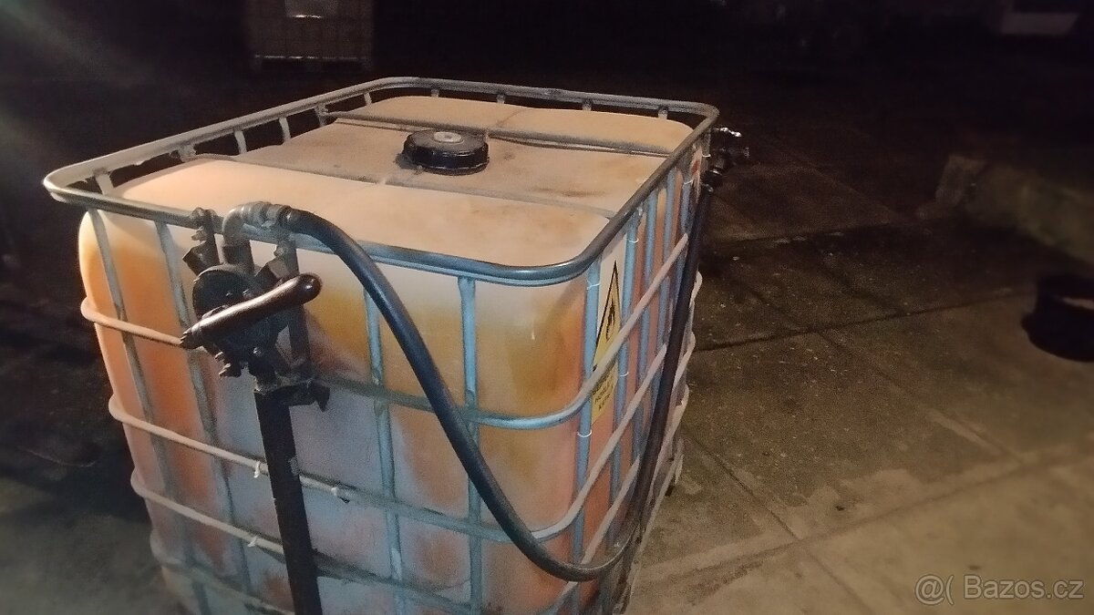 Prodám nádrž na naftu 1000l - 2