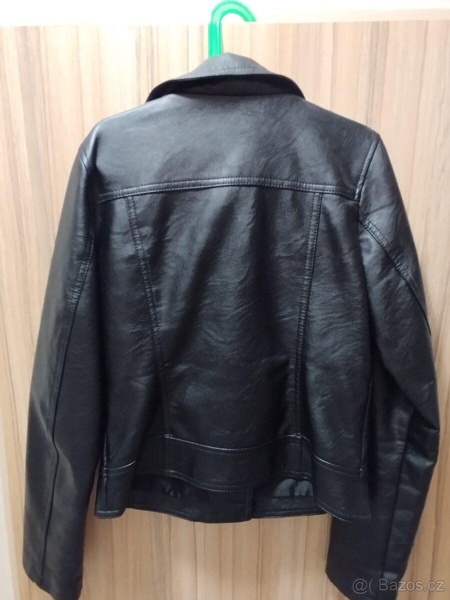 Dívčí kožená krátká bundička - 2