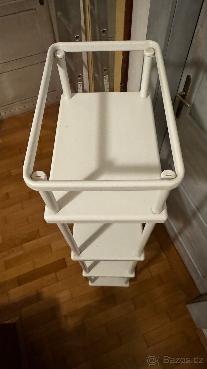 IKEA DYNAN 4 poličky - 2