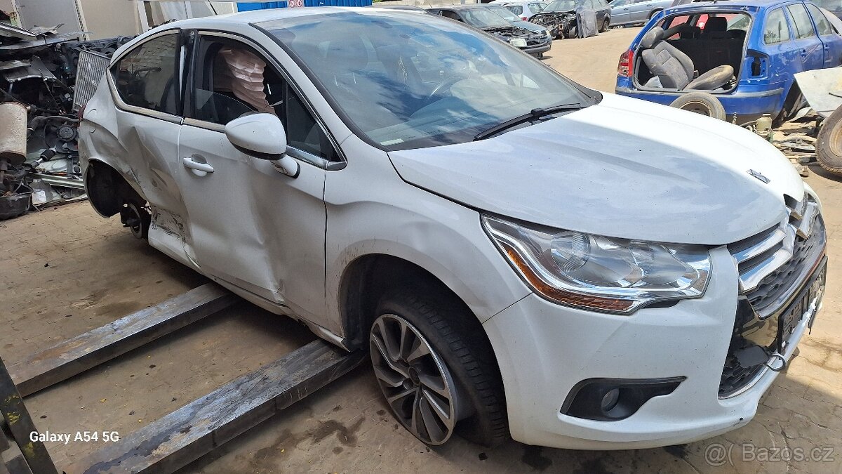 PRODÁM CITROEN DS4 R.V 2014 - 2
