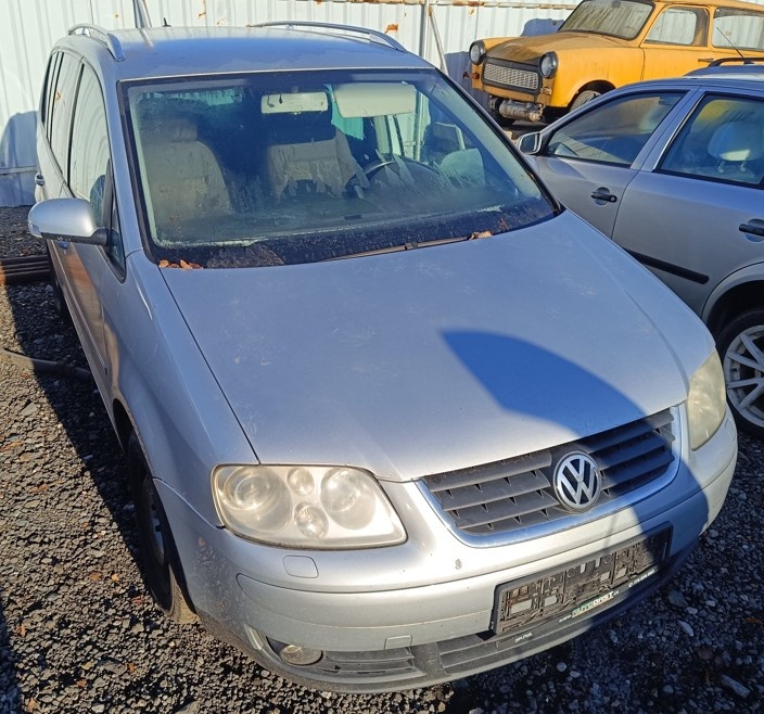 ND z VW Touran 1896.cm3 77.kw nafta r.v.2005 (K17) - 2