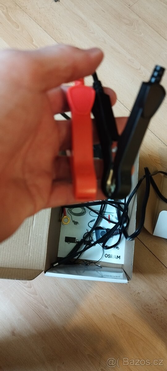 Nabíječka baterií pro automobily a motocykly - 2