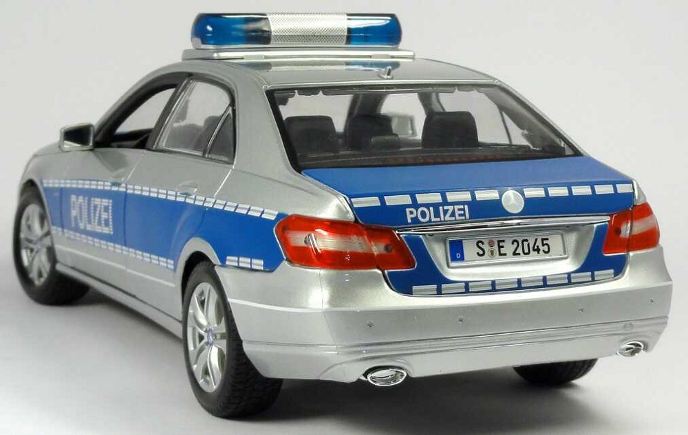 Model 1:18 Mercedes E-Class W212 1:18 2010 Polizei - 2